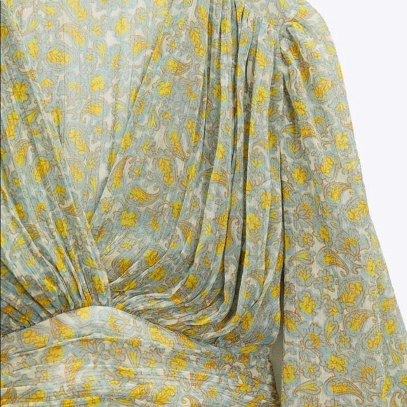 ZARA sophisticated blouse long sleeves - Picture 4 of 8